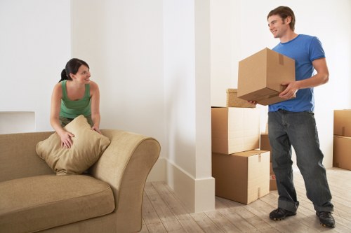 Removal van and loading equipment for a local move